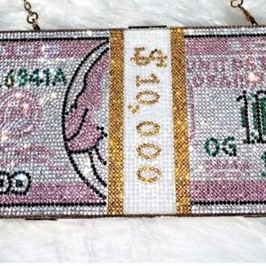 Meet your Posher, Nadia